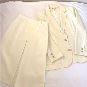 VINTAGE Skirt and suit jacket set